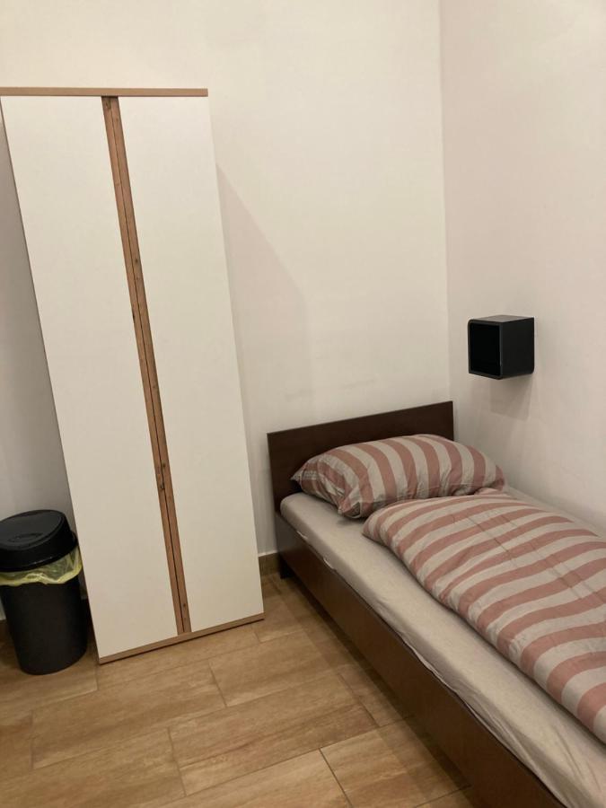 Roland Apartment Downtown - Keleti Budapest Esterno foto